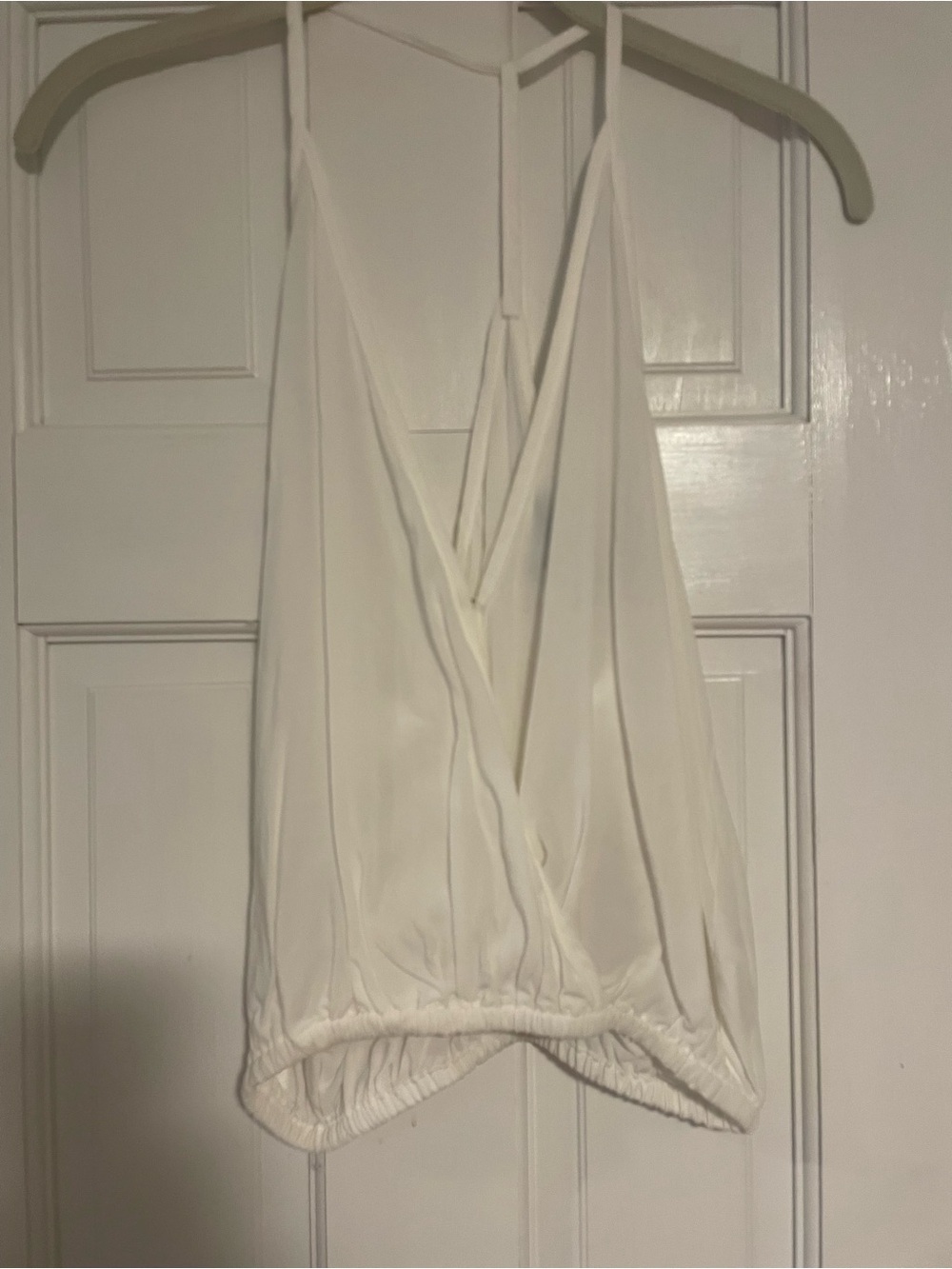 SHORE BRAND Women’s White Mini Tank Top with Elastic Hem